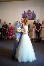 Свадебная прическа - 2 000 руб.