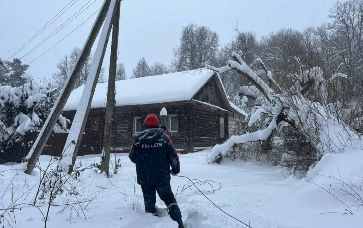 Энергетики &laquo;Калугаэнерго&raquo; восстановили электроснабжение потребителей после сильного снегопада&nbsp;