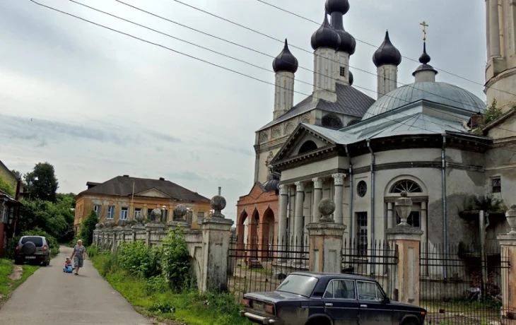 Казанский храм "под горой" Казанский храм "под горой"