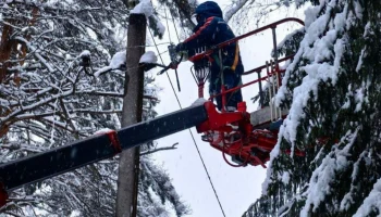 Калужские энергетики восстановили электроснабжение 90% пострадавших от непогоды потребителей области