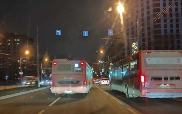 На Правом берегу в Калуге так &laquo;решили&raquo; проблему проезда, что пробок стало больше