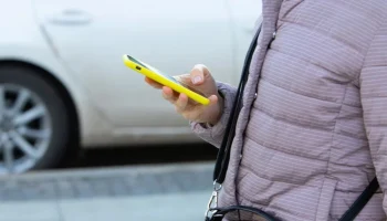 Путин обязал УК общаться с жильцами через Max