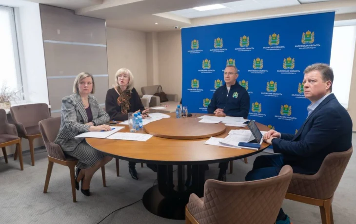 Более 170 правок: Шапша провел итоговое заседание комиссии Госсовета