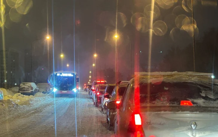 Утренний транспортный коллапс парализовал Правый берег Калуги