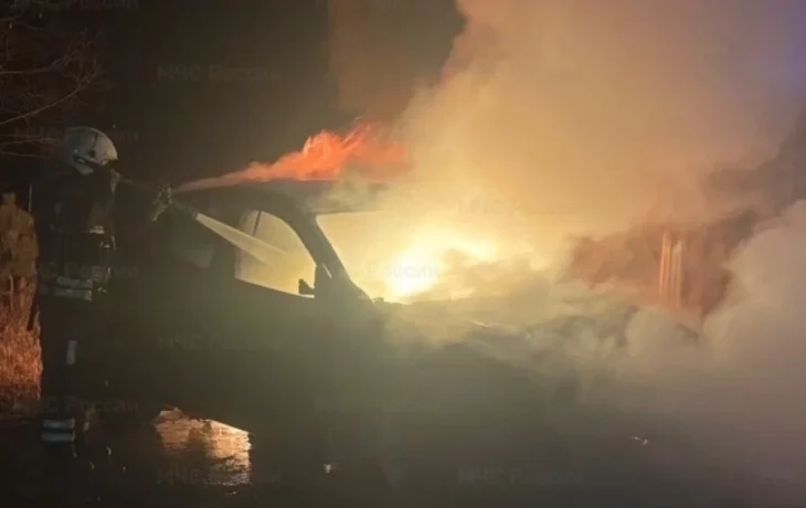 В Жукове сгорел автомобиль В Жукове сгорел автомобиль