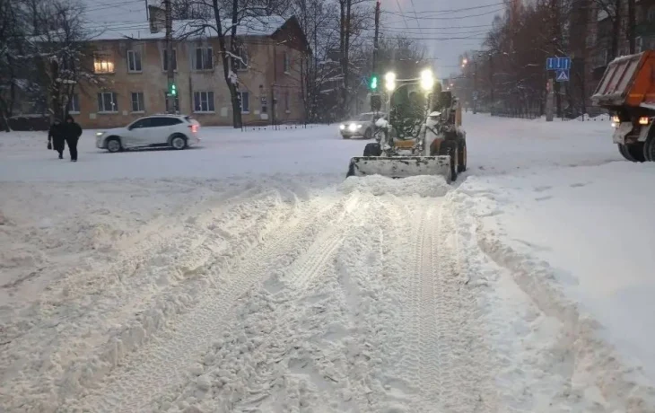 &laquo;Удар стихии&raquo;: 120 единиц техники брошены на расчистку Калуги