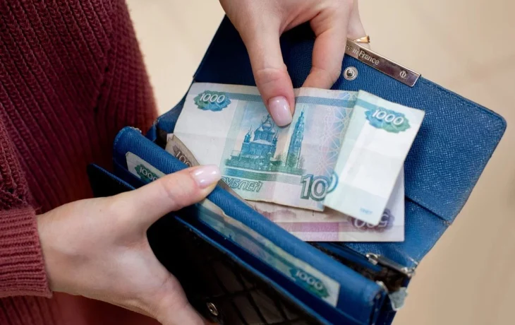 Стоимость патента для иностранцев повысили до 11 тысяч рублей в Калужской области