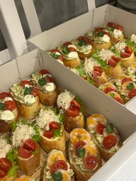 Организация фуршета - 800 руб.