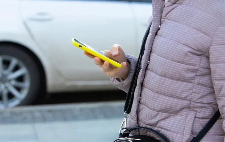 Путин обязал УК общаться с жильцами через Max