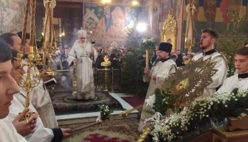 Митрополит Климент возглавил Рождественскую литургию в Троицком кафедральном соборе Калуги