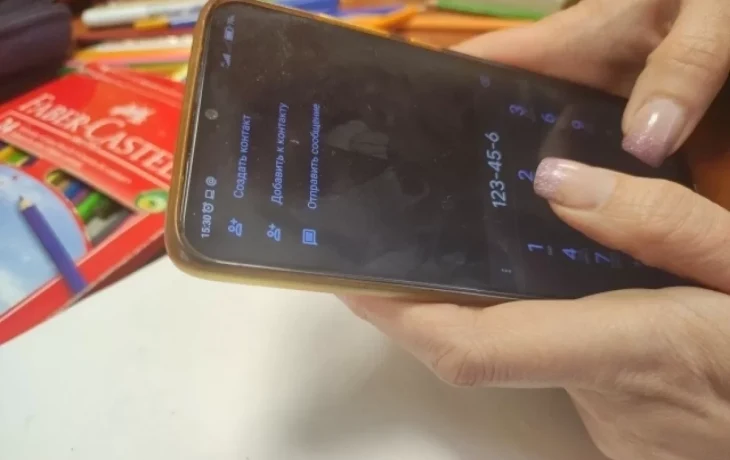 Мошенники обманули калужанку, написав от лица её бывшего коллеги Мошенники обманули калужанку, написав от лица её бывшего коллеги