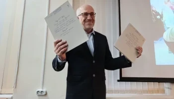 В калужском архиве создали документальный фонд учителя Александра Иванова