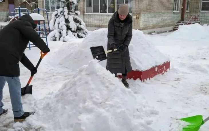 Шапша признал недостаточность усилий по ликвидации последствий непогоды