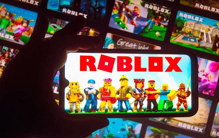 В России заблокировали онлайн-игру Roblox: что это за платформа и какой вред она может нанести детям