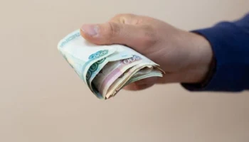 Россияне стали оставлять более щедрые чаевые