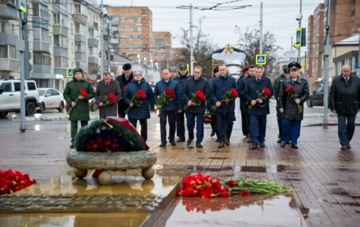 Калужские власти почтили память павших героев Отечества