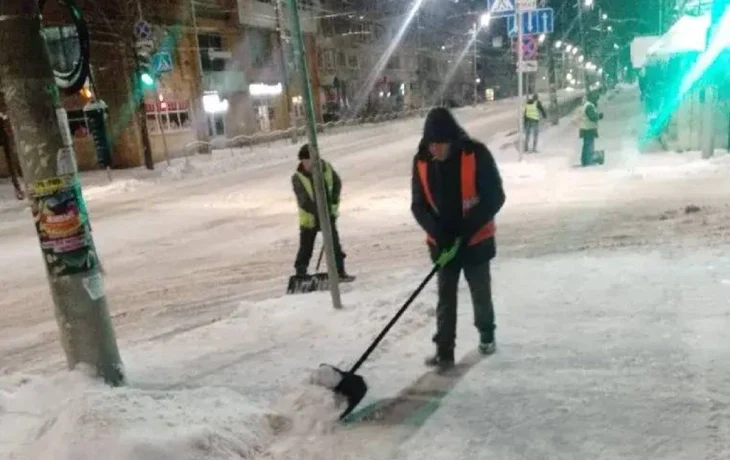 Шапша напомнил чиновникам о необходимости уборки калужских улиц и дорог от снега