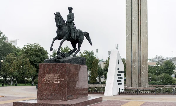 Площадь Победы