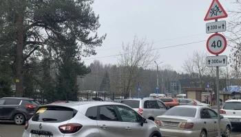 Более 100 парковочных мест появится у онкодиспансера в Калуге после реконструкции