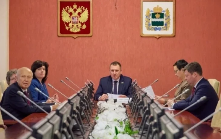 Депутаты Калужской области изучили предложения новой «Народной программы» Депутаты Калужской области изучили предложения новой «Народной программы»