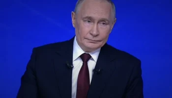 Пособие до трёх лет и детсады до вечера: Путин озвучил меры поддержки семей