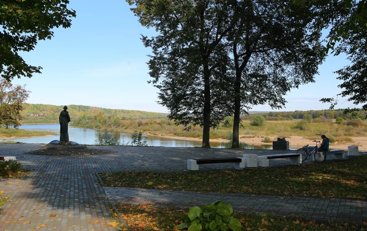 Памятник Марине Цветаевой Памятник Марине Цветаевой